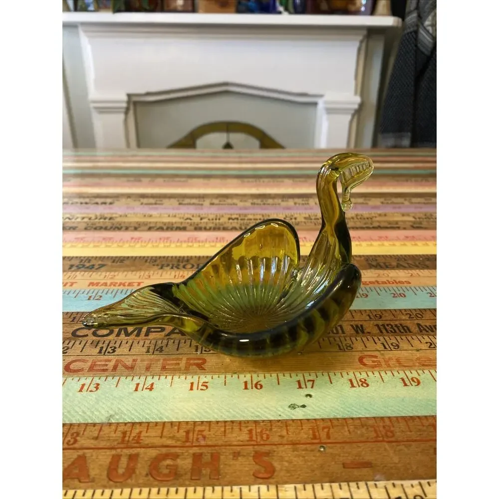 MCM 1960s Hand Blown Glass Swan Trinket Dish Avacado Green‎
